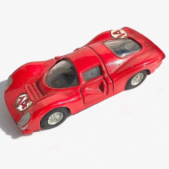 Vintage Speedy Ferrari 330 P4 no 803 Red Race Car Diecast Model Made in Italy - Picture 7 of 13